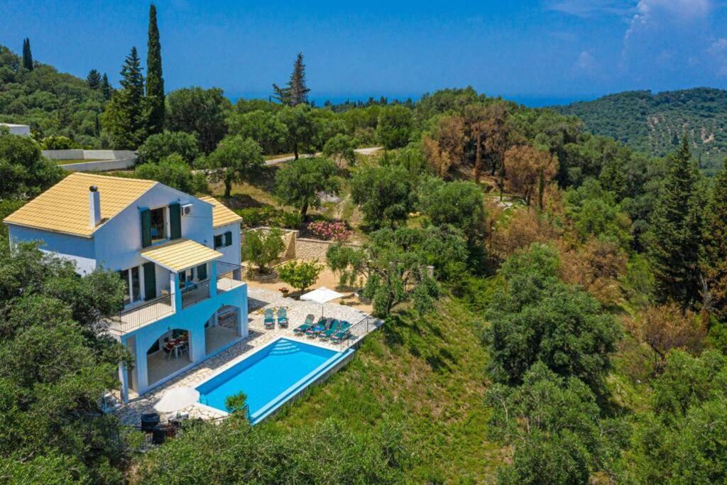Villa Eleonas Strongyli  المظهر الخارجي الصورة