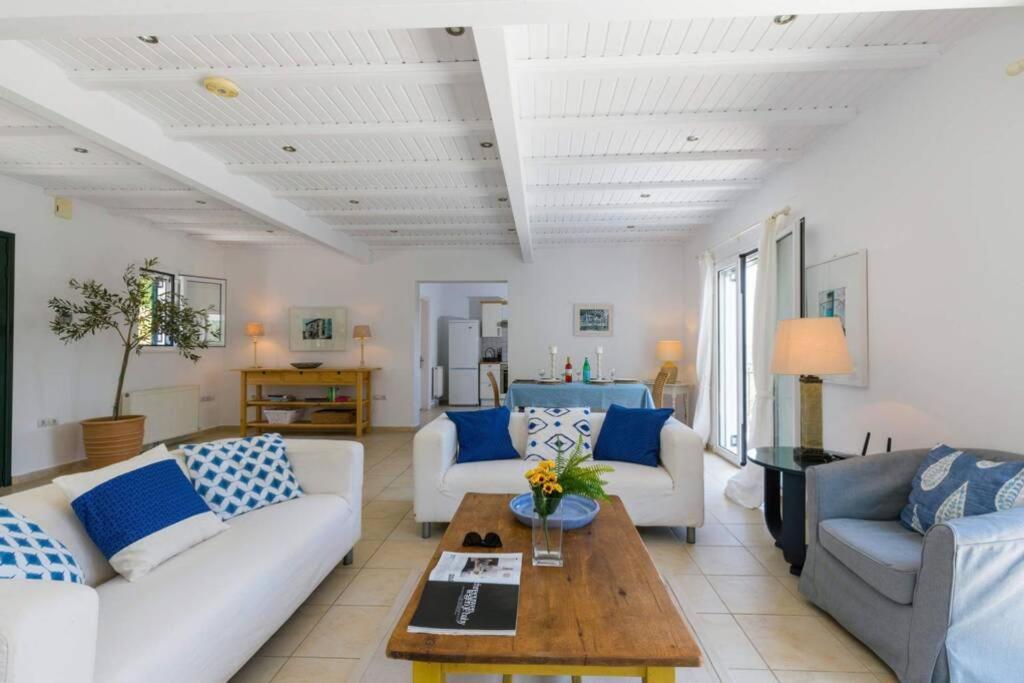 Villa Eleonas Strongyli  المظهر الخارجي الصورة