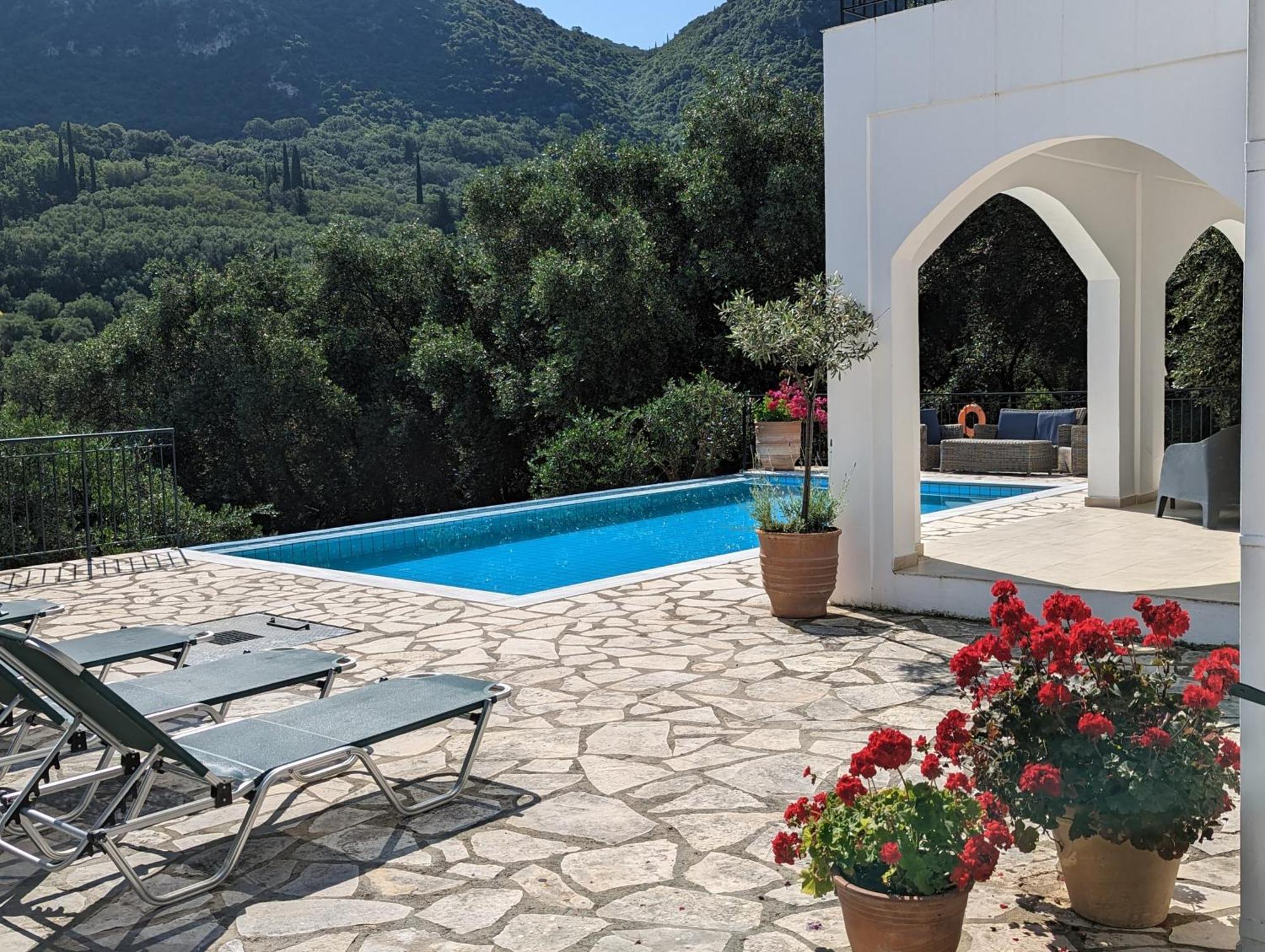 Villa Eleonas Strongyli  الغرفة الصورة